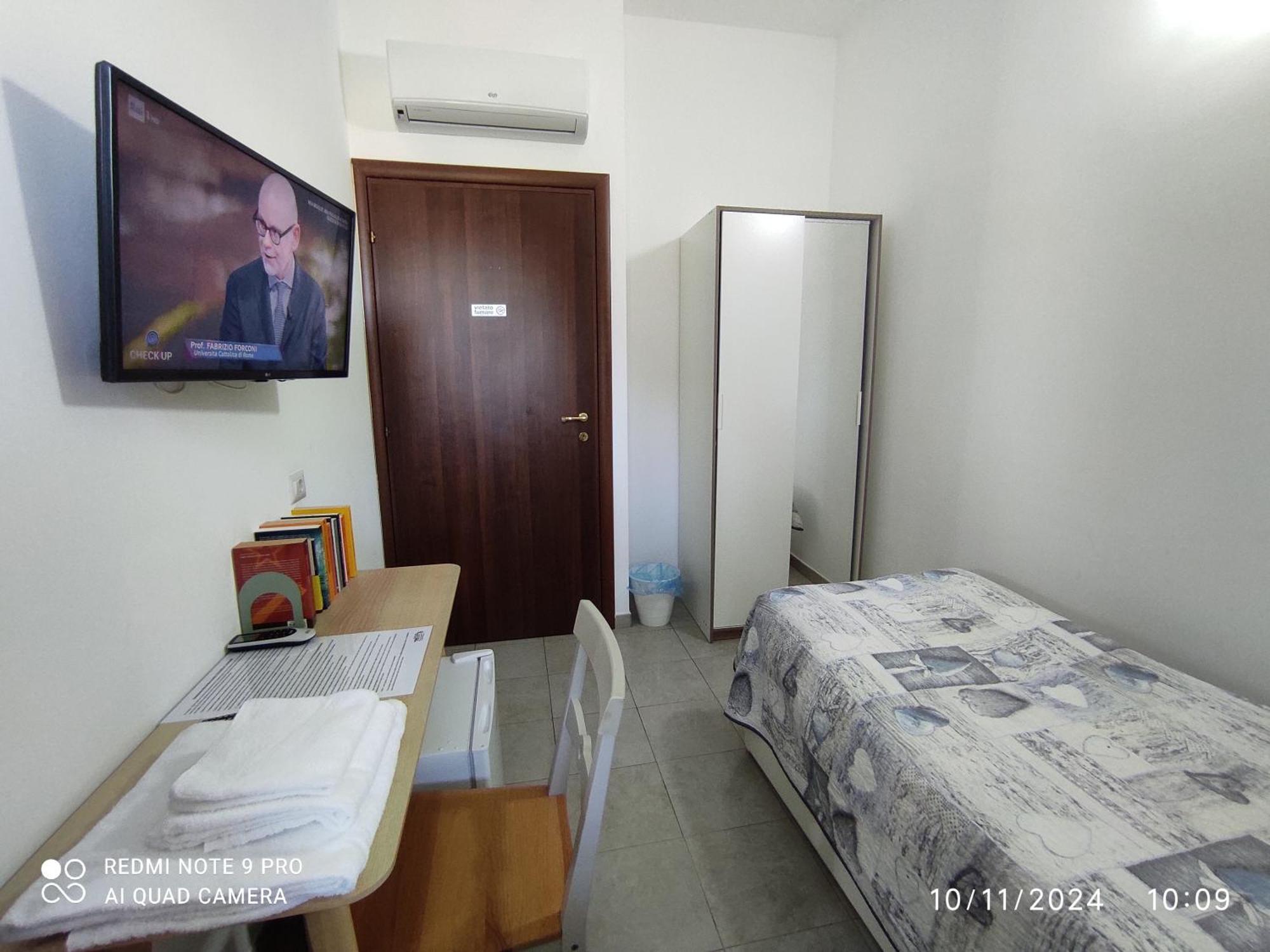 Coccinella Hotel Sabaudia Exterior photo